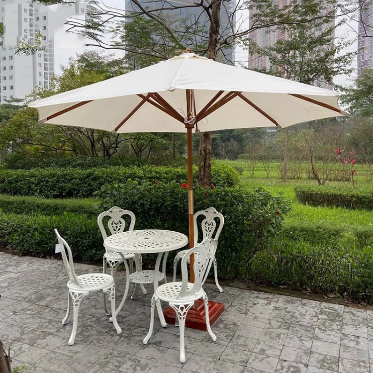 Hình ảnh Ô dù hòa phát chính tâm cán gỗ 3m màu đỏ