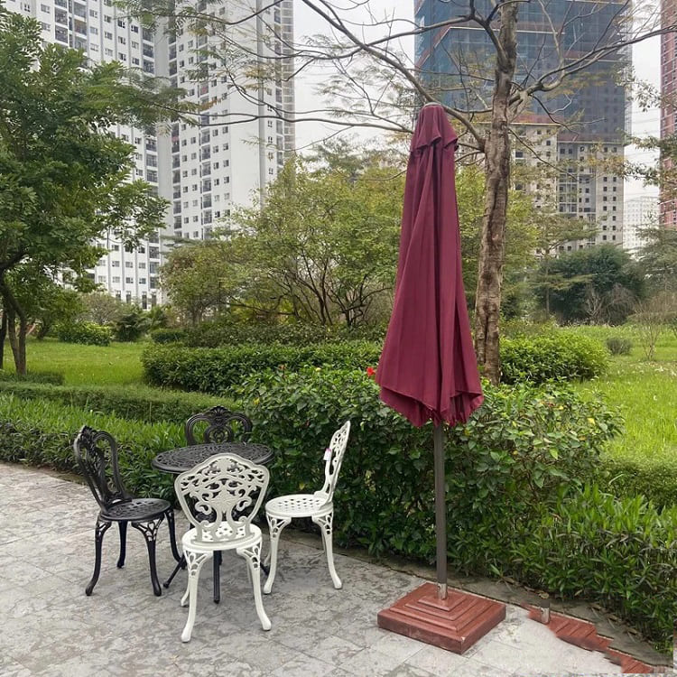 Ô dù hòa phát chính tâm sắt 3m màu đỏ 2