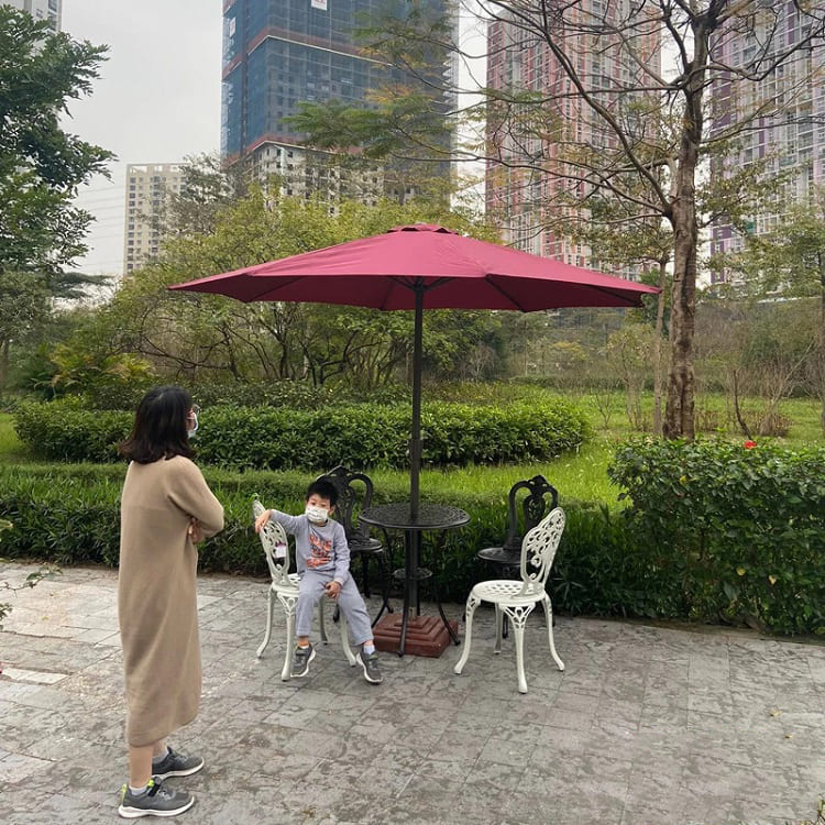 Hình ảnh Ô dù hòa phát chính tâm sắt 3m màu đỏ