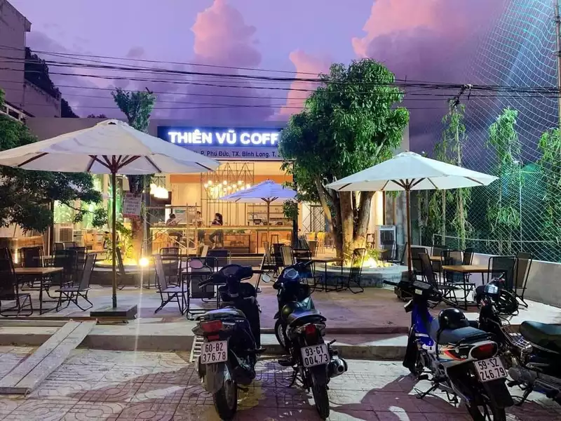 Hình ảnh Ô dù hòa phát chính tâm sắt 3m màu trắng