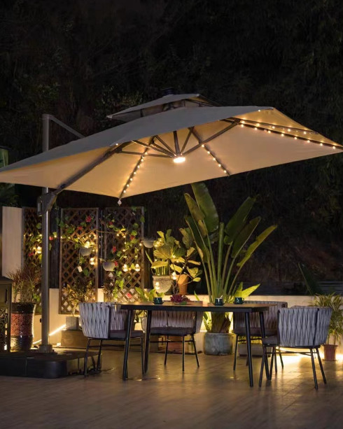 Hình ảnh Ô lệch tâm có đèn 3x3m hợp kim có đèn dạng sao màu be cafe đế nhựa đổ nước