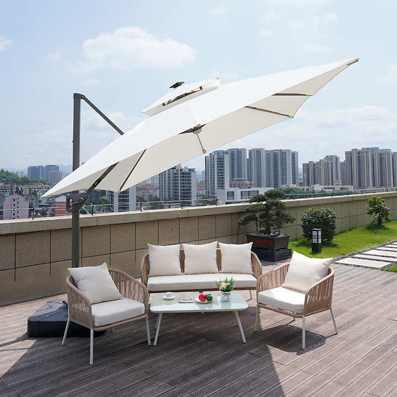 Hình ảnh Ô lệch tâm có đèn 3x3m hợp kim có đèn dạng sao màu trắng kem đế nhựa đổ nước